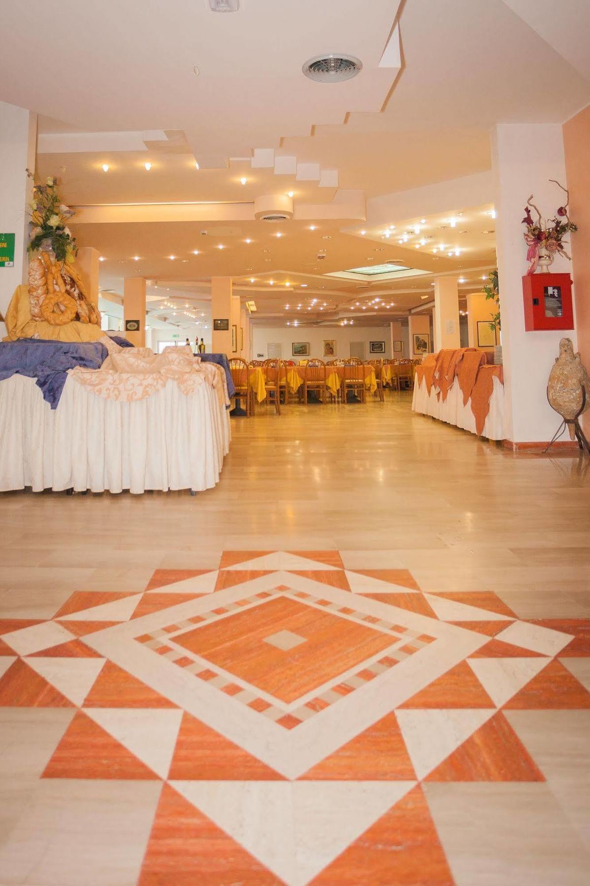 Hotel Baia Santa Barbara رودي غارغانيكو المظهر الخارجي الصورة