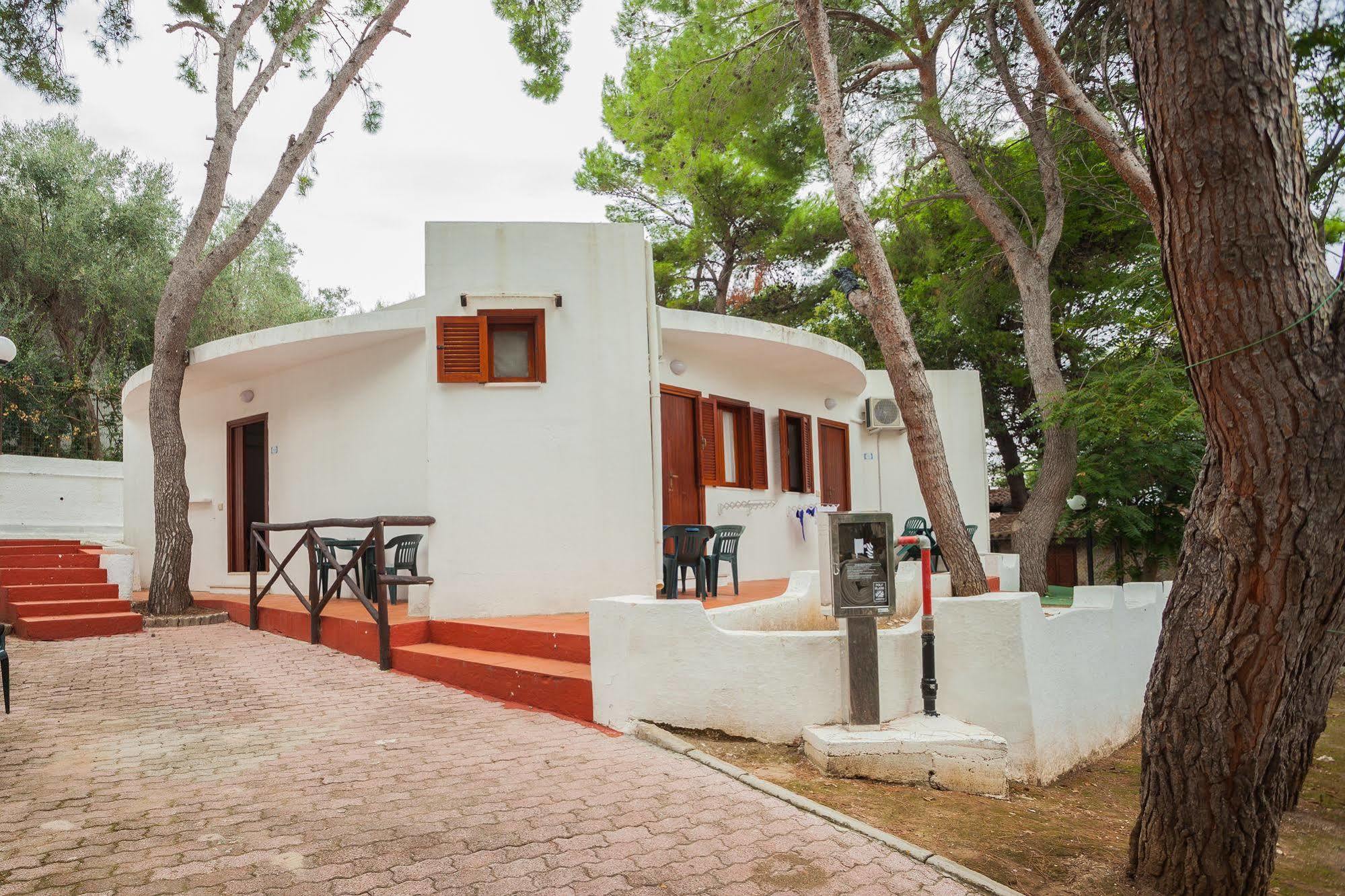 Hotel Baia Santa Barbara رودي غارغانيكو المظهر الخارجي الصورة