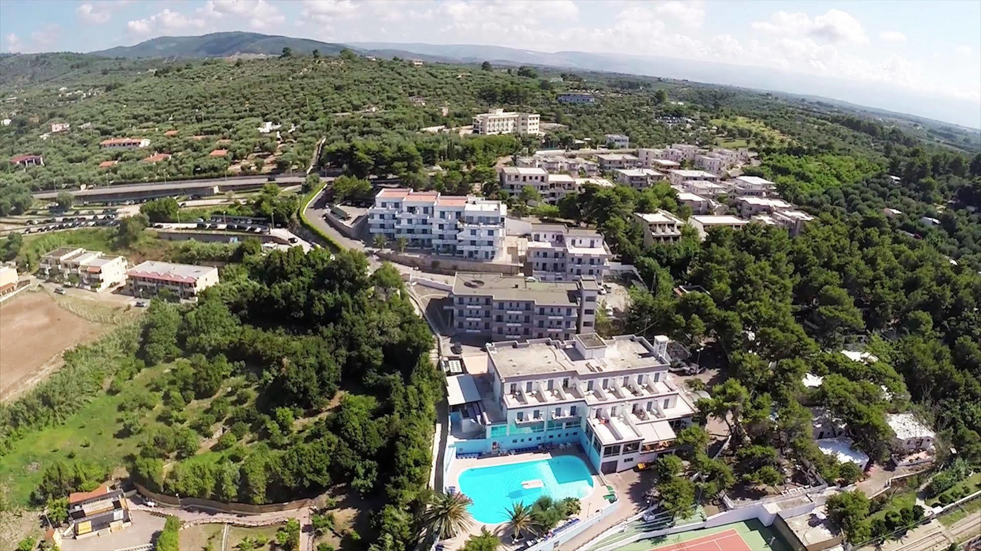 Hotel Baia Santa Barbara رودي غارغانيكو المظهر الخارجي الصورة
